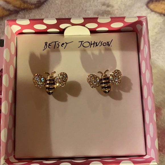 Betsey Johnson - NWT - bee earrings - Picture 4 of 6